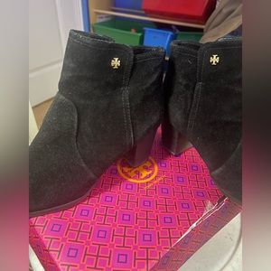 Tory burch boots